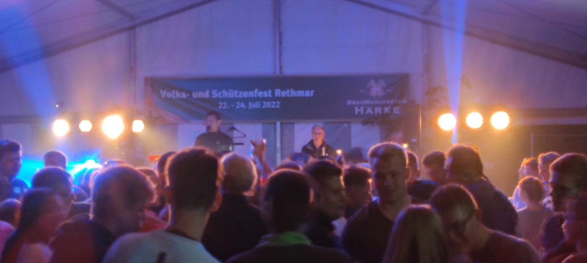 Live on stage an Tasten & Gesang: DIE Liveband "Teddy Taste meets Richie" + DJ Fander - Volks-/ Schützenfest Rethmar bei Hannover